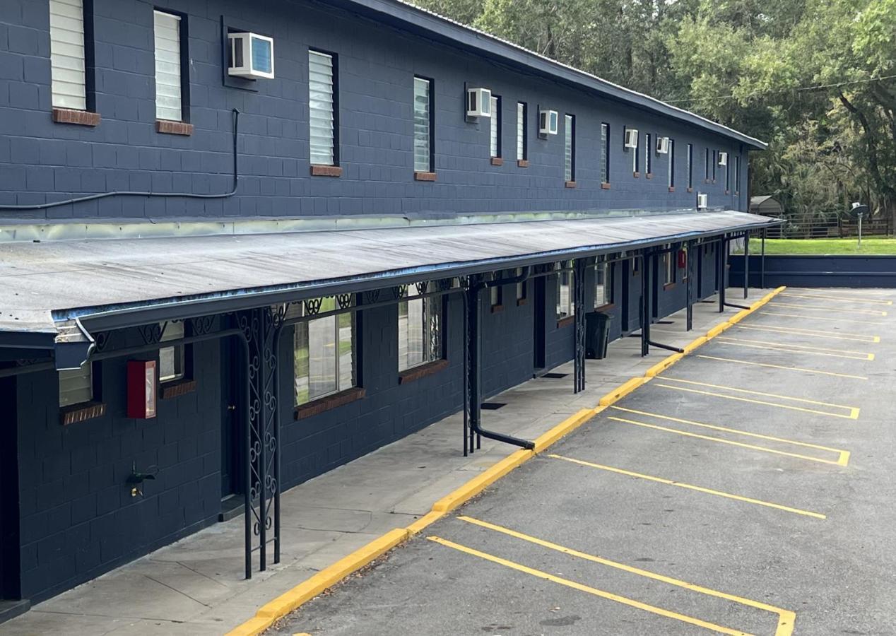 Bluegem Motel High Springs Exterior photo