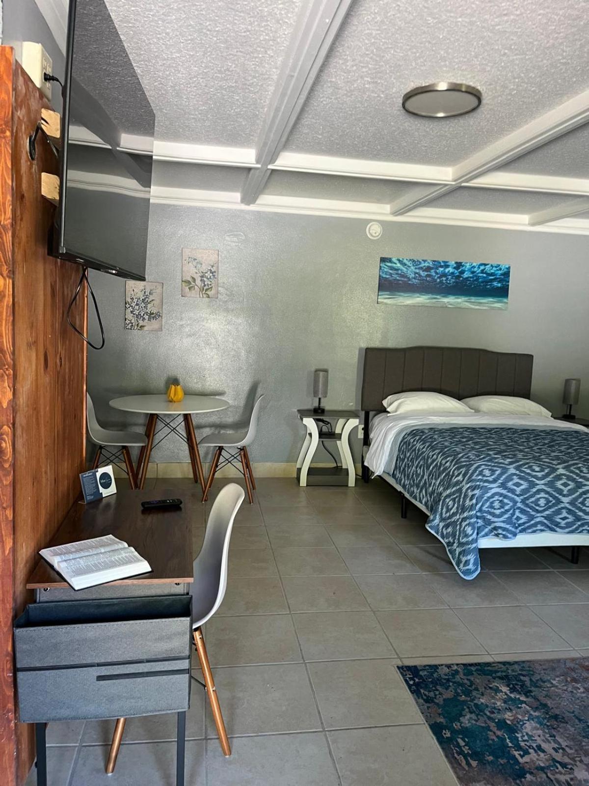Bluegem Motel High Springs Exterior photo